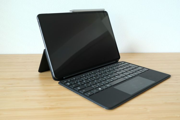 No. 2 - HUAWEI MateBook E - 1
